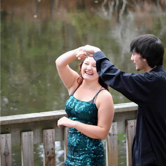 Meet your Posher, Riley - Picture 2 of 3